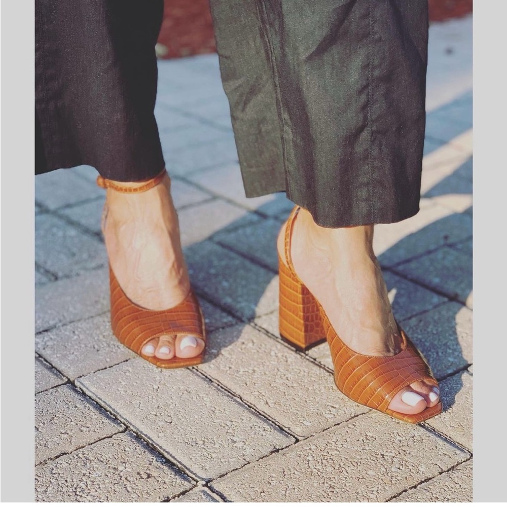 DESIGNER JIMMY CHOO Jassidy 85 croc-effect leather sandals.